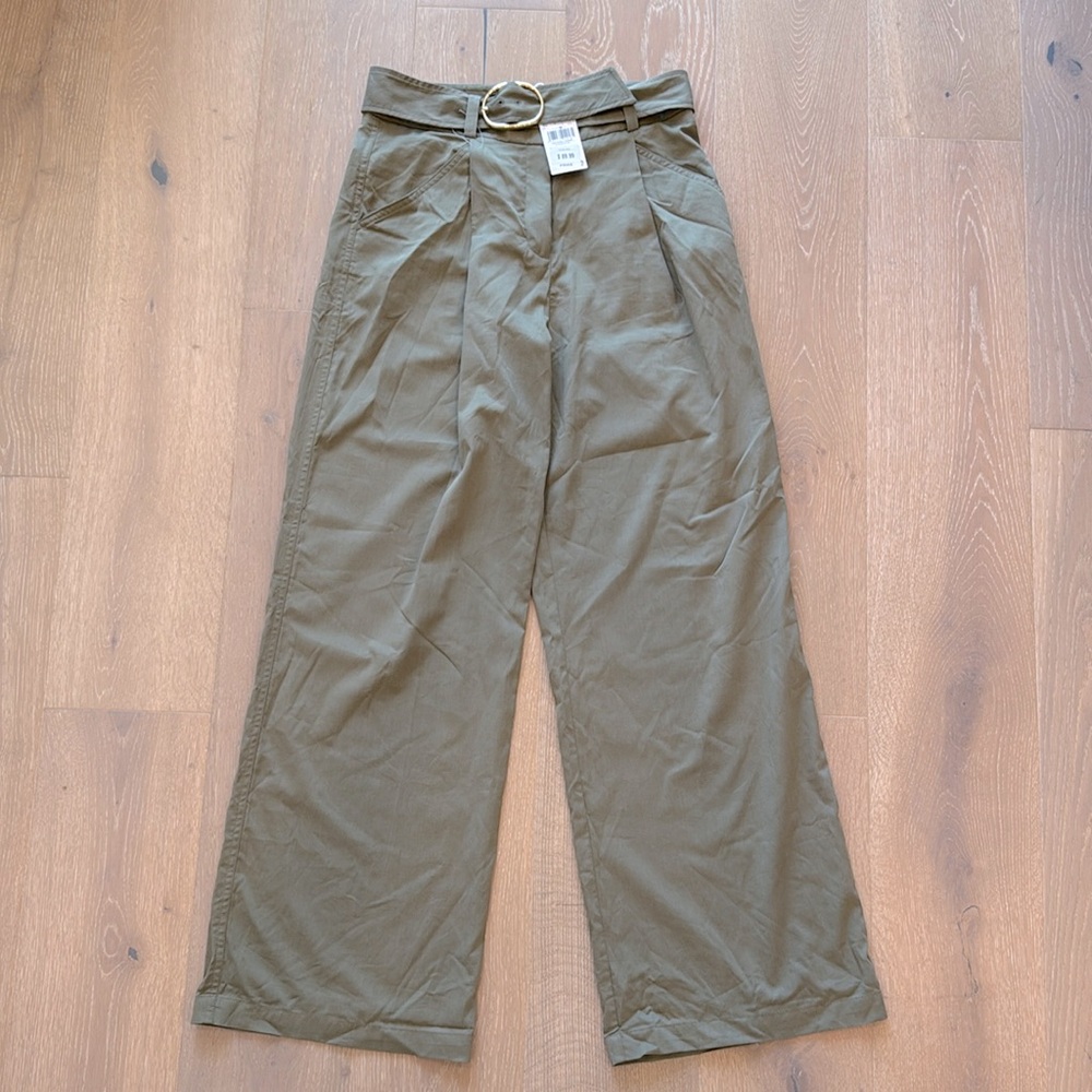 Mango light khaki green pants with belt. 312 Angie Pant. Size 8. Wide leg